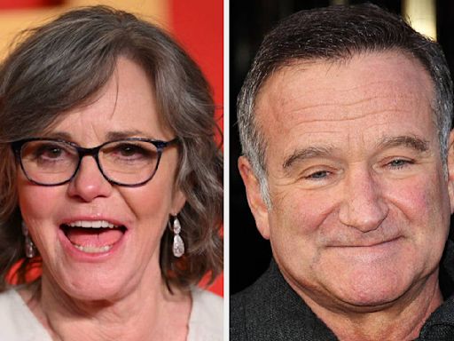 Sally Field Shares Touching Memory Of Robin Williams And "Mrs. Doubtfire," And Fans Can't Hold Back Their Tears