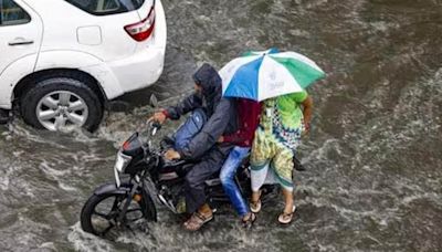 Rain updates: ‘Flash flood’ alert for Bihar; high tide warning for Mumbai after heavy rainfall