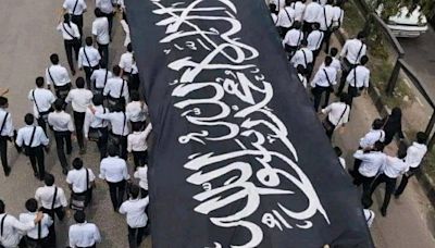 Elite Dhaka students march with black ISIS flags—it reeks of Hizb ut-Tahrir