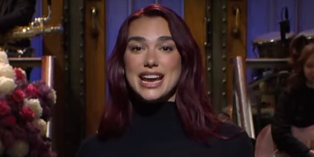 Dua Lipa on ‘Saturday Night Live’ – Pop Star Jokes About Dula Peep Nickname, Vacations & ‘Give Us Nothing’ Meme...