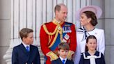 Le prince William hilare à la plage avec les enfants : nouvelle photo fun, signée Kate