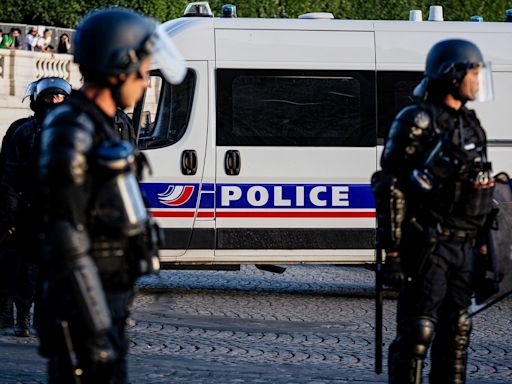 Un muerto y varios heridos en un tiroteo en París