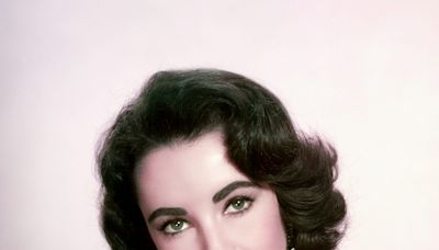 Elizabeth Taylor's Glamorous Life in Photos