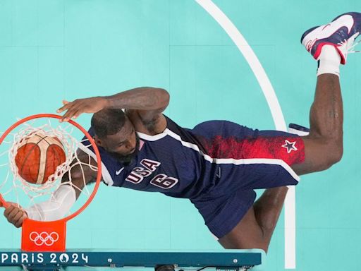 LeBron James lidera al Dream Team de Estados Unidos en un debut de ensueño en el baloncesto olímpico - La Tercera