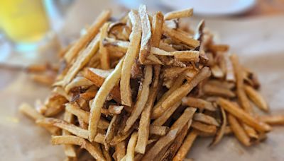 Best restaurant for French fries in Sarasota and Bradenton? Here’s the vote winner!