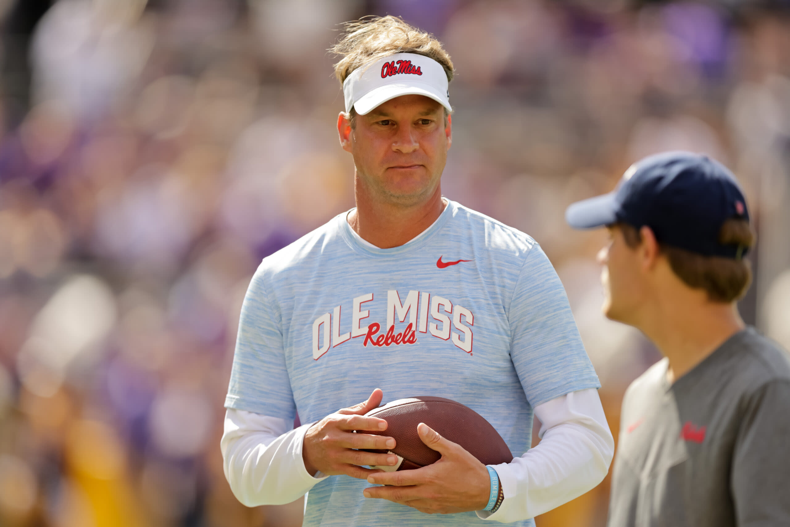 Lane Kiffin pays tribute to Monte Kiffin in simple, poignant childhood tweet