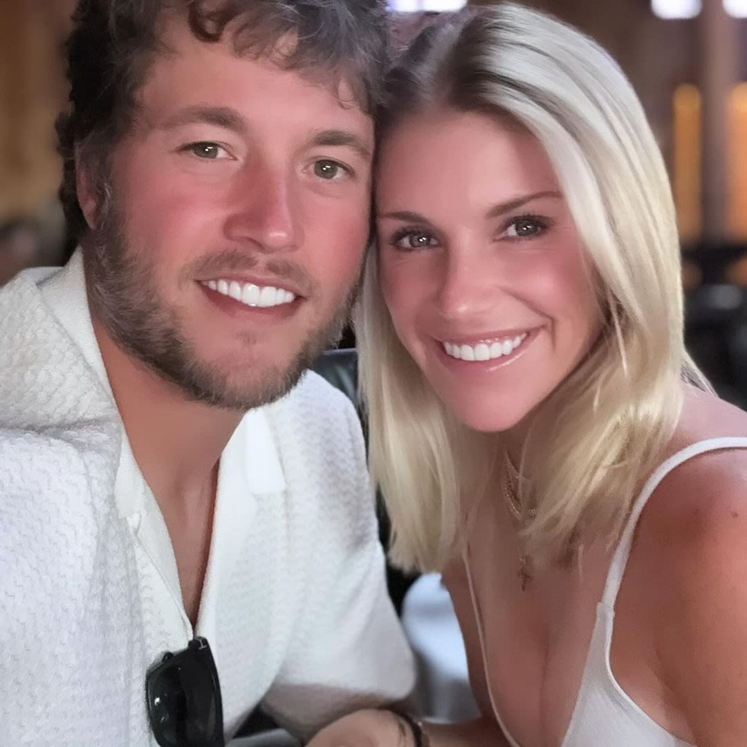 Matthew Stafford's Wife Kelly Apologizes to His College Teammate for Sharing Dating Story - E! Online