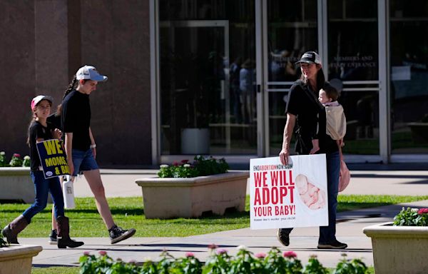 Arizona's Democratic leaders make final push to repeal 19th century abortion ban