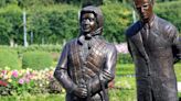 La nueva estatua de la reina Isabel II que provoca polémica: “No hace nada por la memoria de Su Majestad”