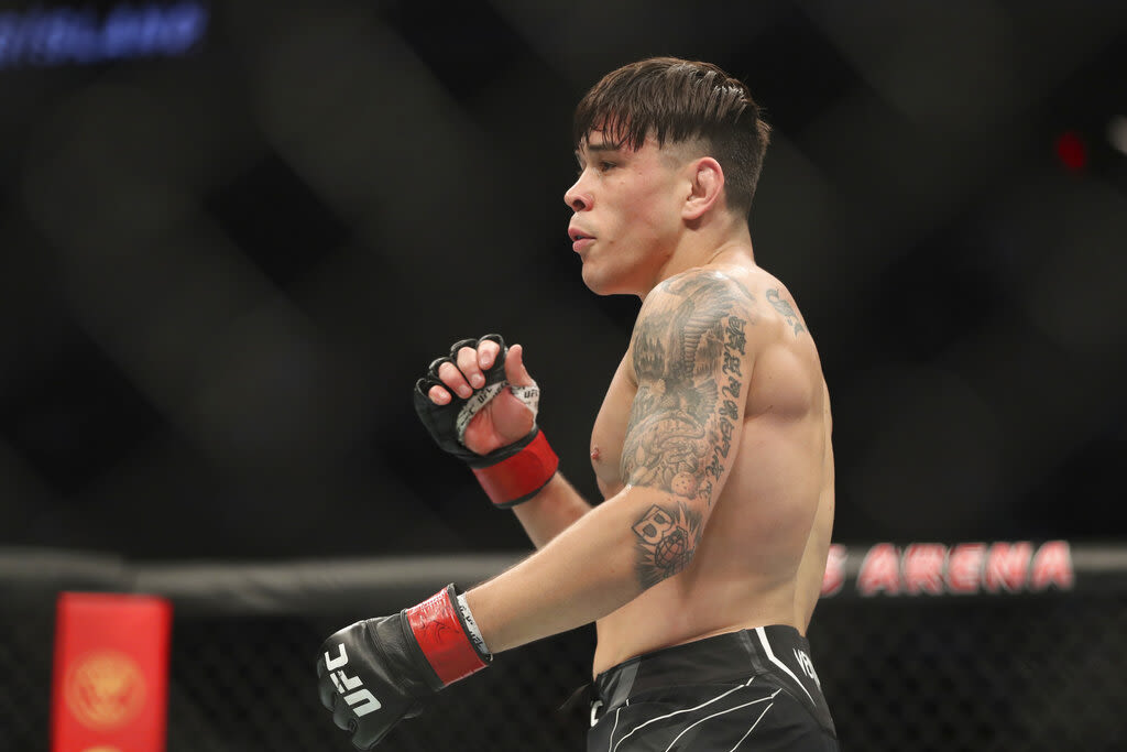 Vancouver’s Ricky Simón loses fight to Vinicius Oliveira at UFC 303