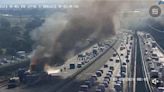 Caos en la M-45 de Madrid tras el incendio de un camión