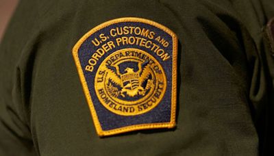 Former US Border Patrol agent sentenced to 1.5 years for offering migrant immigration ‘papers’ for $5,000 | CNN