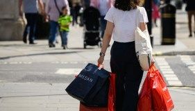 Retail sales smash expectations despite a drop in consumer confidence