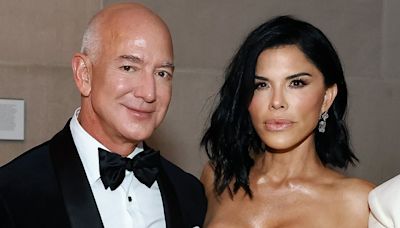 Lauren Sanchez flashes her abs on Jeff Bezos's $500 million superyacht