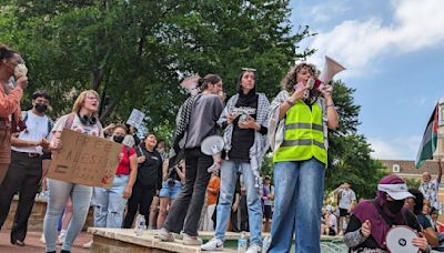 Demonstrations in support of Palestinians grow at UNT, without police response; rabbi offers insight