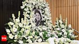 Friends & family celebrate the life of Aruna Vasudev | Events Movie News - Times of India