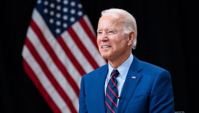 Joe Biden's Bold Move: Endorsing Kamala Harris as a ‘Giant Middle Finger’ to Barack Obama - EconoTimes