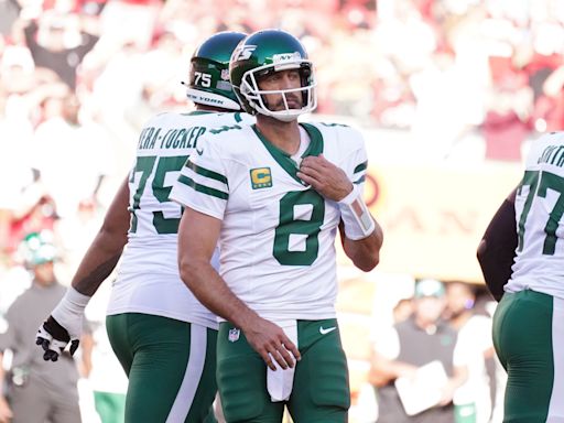 Jets' Aaron Rodgers not making excuses post-49ers loss: 'I don't think we should'