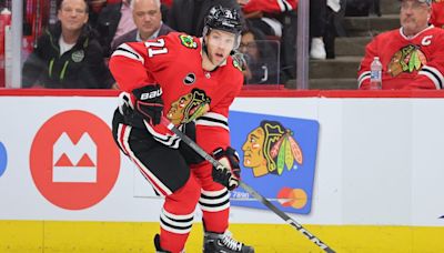 Trade Pitch Has Maple Leafs Acquiring Former MVP From Blackhawks