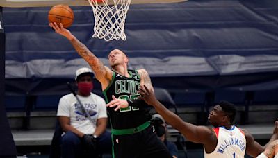 New Orleans Pelicans add depth at center by signing Daniel Theis to one-year deal