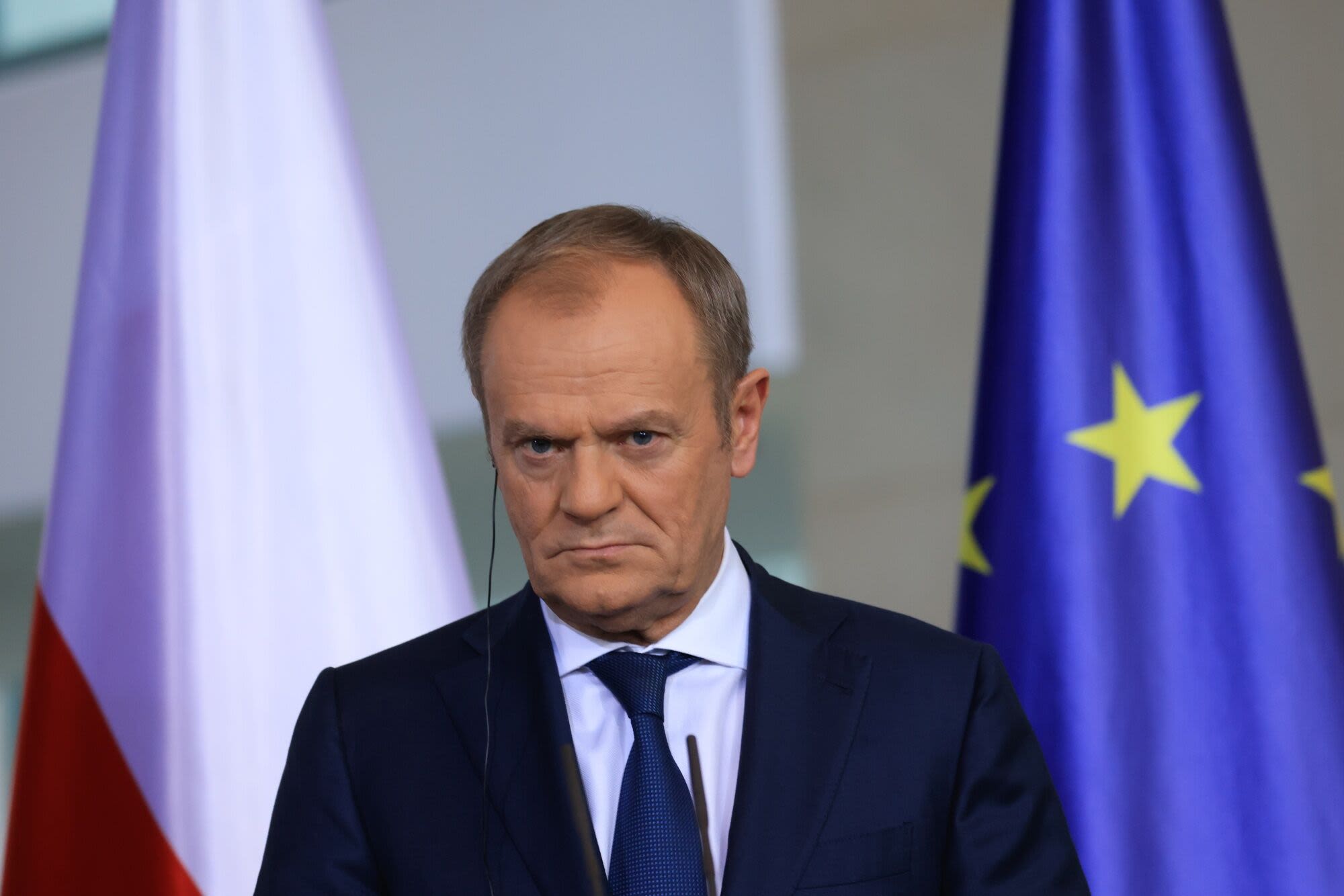 Tusk Says He’ll Overhaul Cabinet Next Month Ahead of EU Election