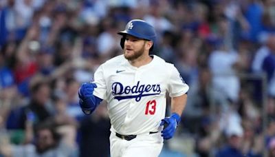 Dodgers send 3B Max Muncy to IL, activate OF Jason Heyward
