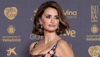 Penélope Cruz Turns Up the Heat in Lace Gown for Magazine Photoshoot