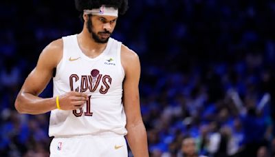 NBA Trade Rumors: Teams Eye Cavs' Jarrett Allen; Fit with Evan Mobley Seen as Suspect