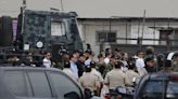 ‘Usen el arma de dotación, tienen el total respaldo del Gobierno’: presidente Guillermo Lasso verifica operaciones militares que se realizan en Durán