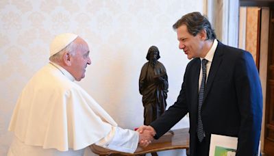 Haddad encontra Papa Francisco no Vaticano e discute combate a pobreza global