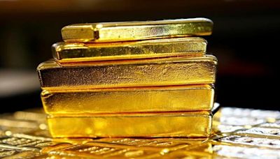 Gold prices tread water as dollar firms before Fed, inflation cues