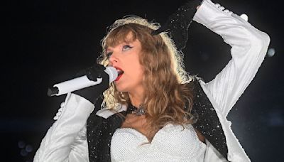 Taylor Swift fan goes viral for throwing RING into crowd at Eras Tour