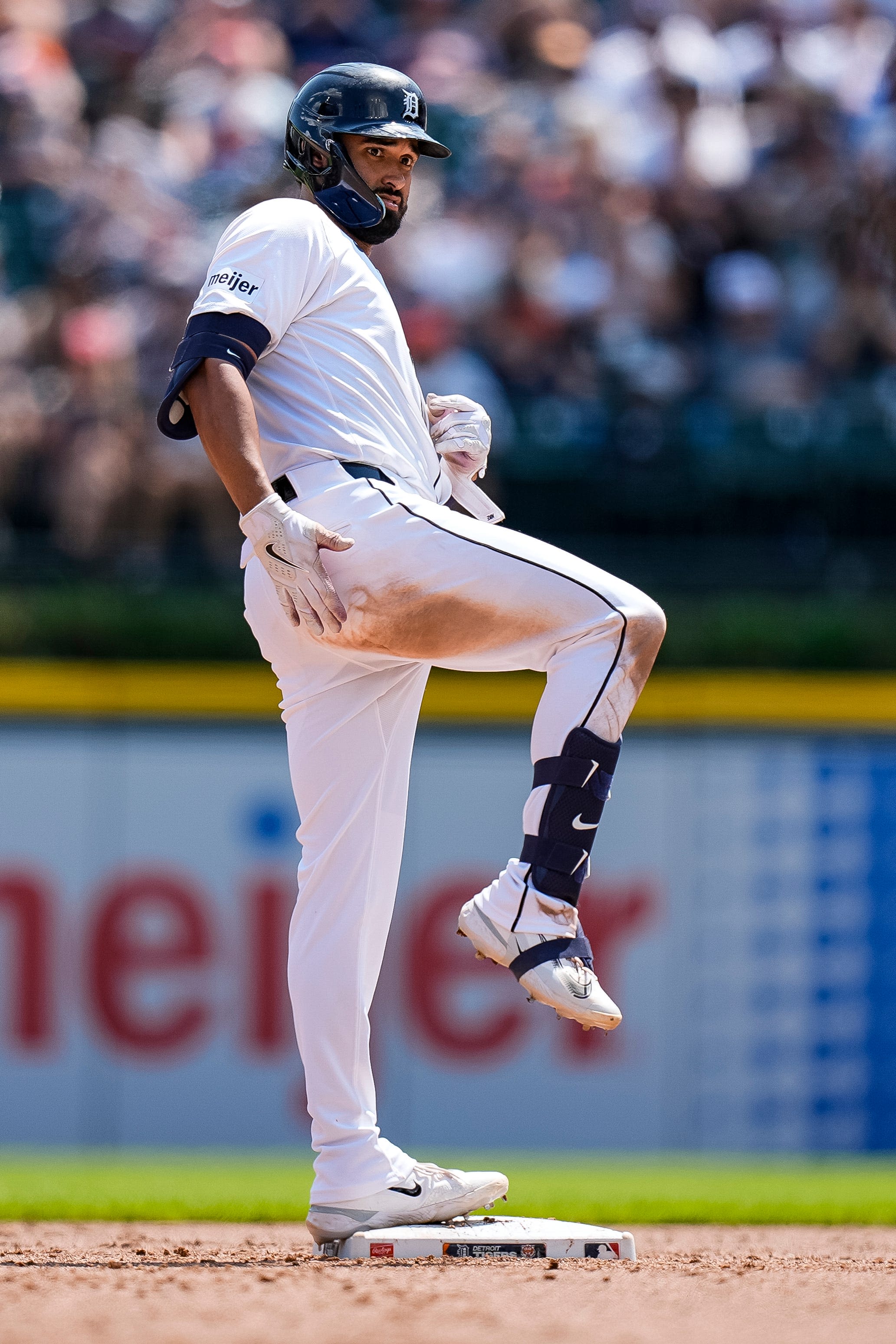 Detroit Tigers place Riley Greene on 10-day injured list with right hamstring strain