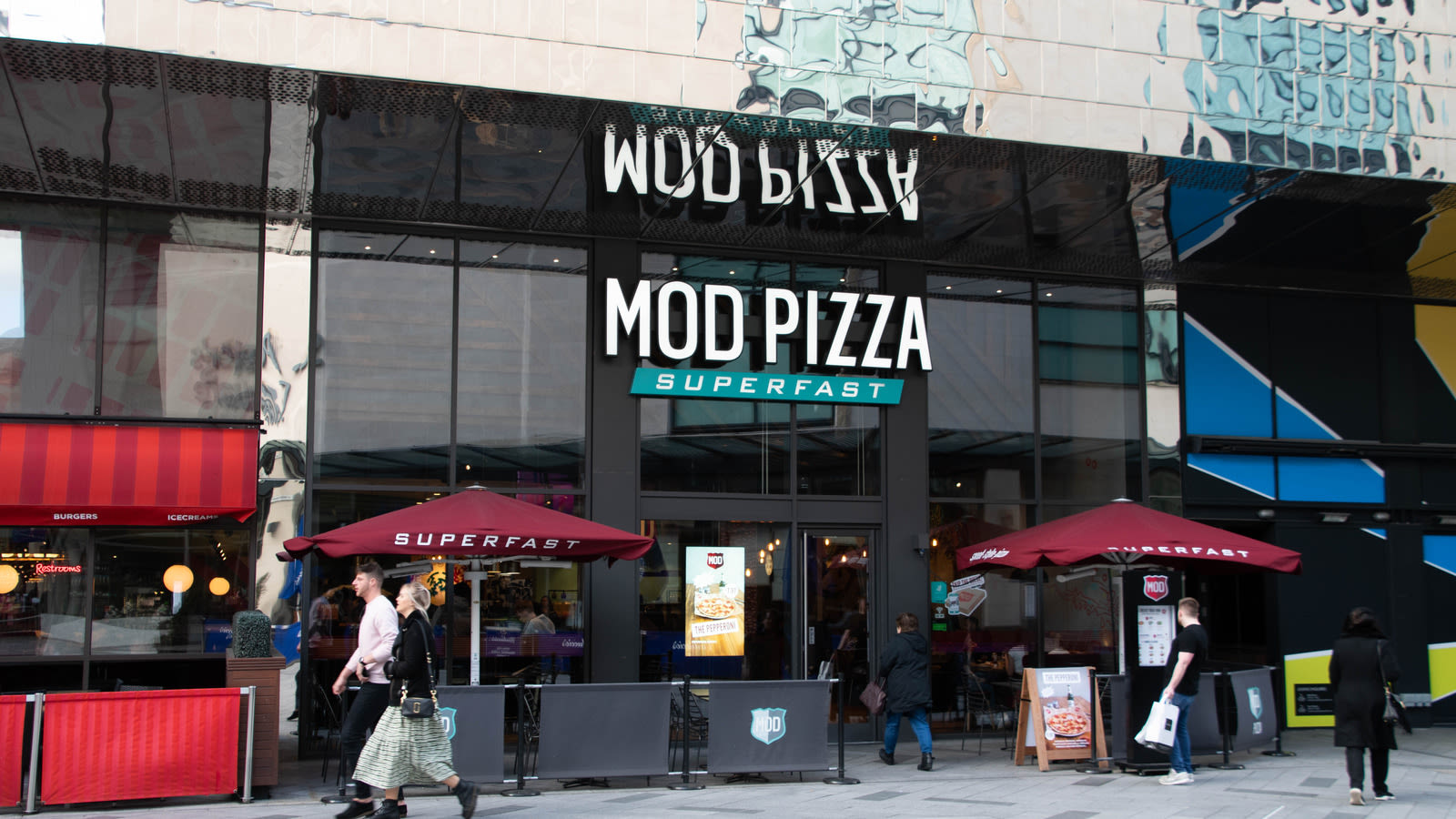 MOD Pizza Reportedly Weighs Bankruptcy After Shuttering 26 Locations This Year