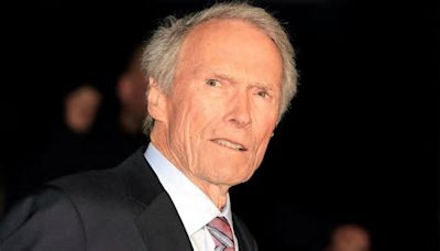 Clint Eastwood reaparece a sus casi 94 años con un aspecto desaliñado pero activo