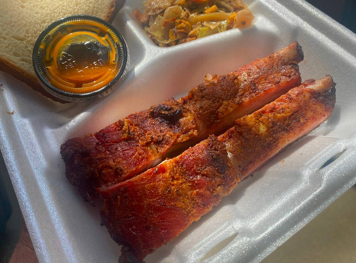 This popular barbecue food truck in Columbus opens a brick-and-mortar restaurant
