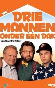 Drie mannen onder een dak