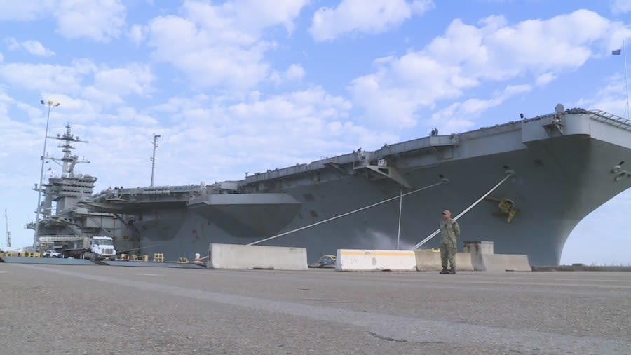 USS George Washington departs for Japan