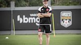 Vasco enfrenta o Flamengo com estreia do novo treinador