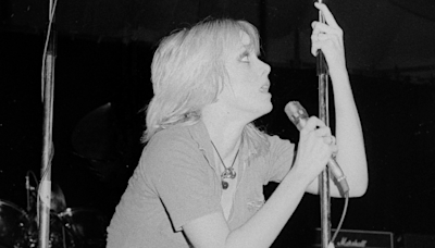 The Runaways' Cherie Currie on Rush "Sabotaging" Their Set: "I Could Have Been Paralyzed" | Exclaim!