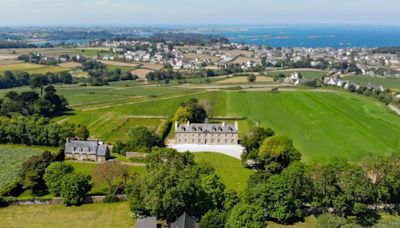 A vendre : un domaine avec vue sur l’archipel de Bréhat