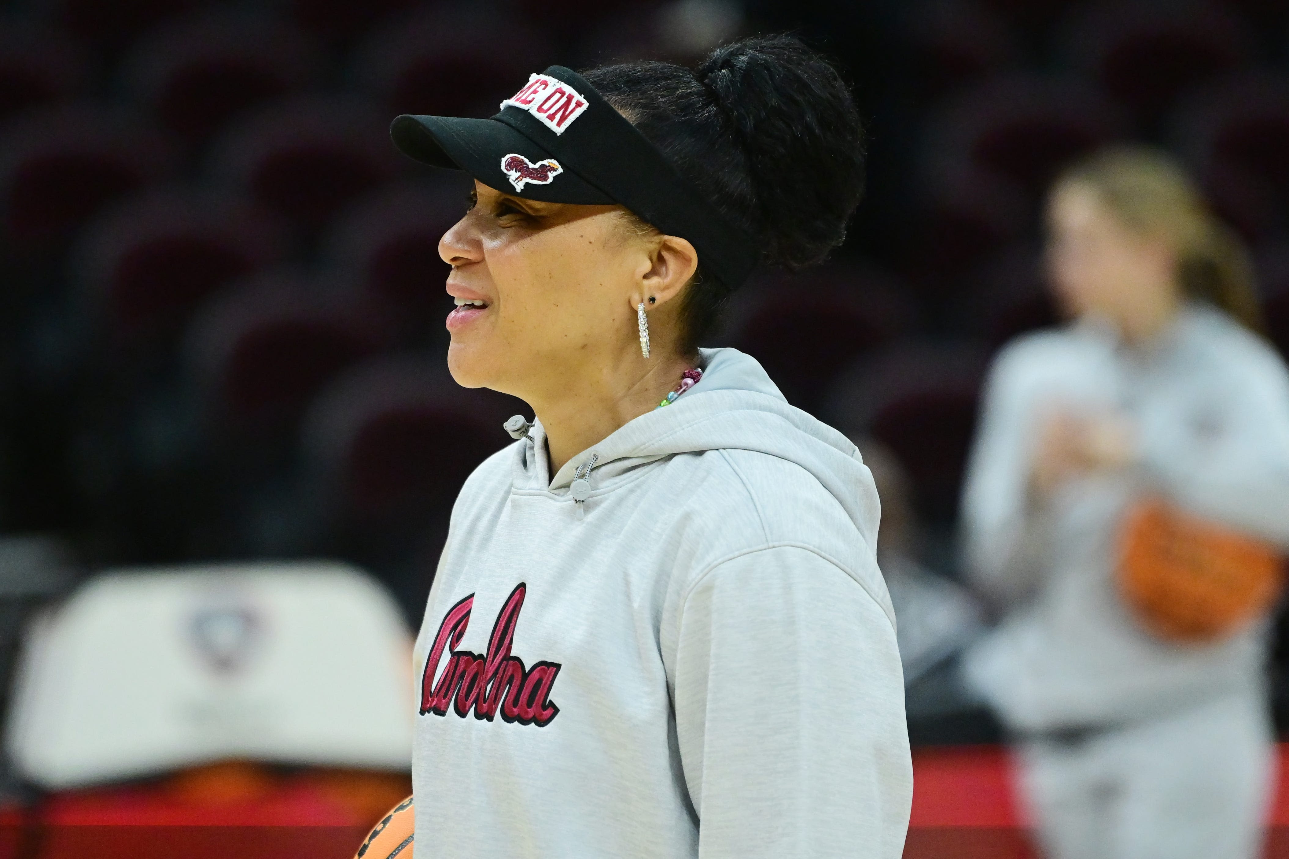 Former President Barack Obama hugs Dawn Staley, says he's proud of South Carolina coach