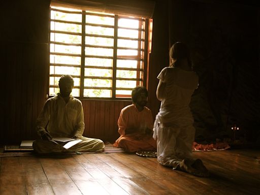 Guiding Light By Sri Sri Ravi Shankar: Have You Been A Guru To Someone?