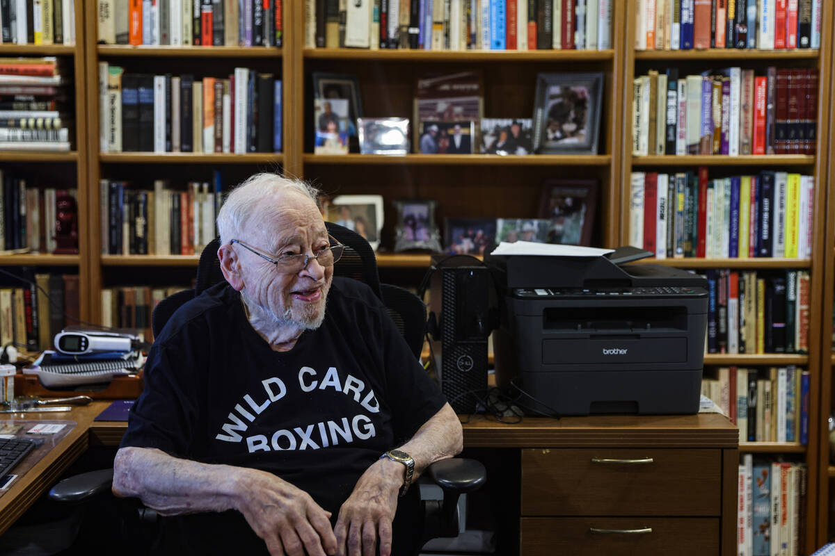 Henderson sports writer pens book at age 93 on MLB pioneer Larry Doby