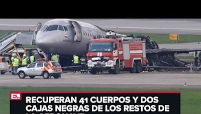 Pasajero capta el momento en el que un rayo alcanza al avión en el que viajaba