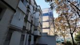 Más de medio millón de andaluces viven en bloques de pisos sin ascensor