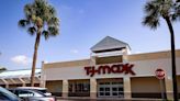 Workers at TJ Maxx and Marshalls are wearing police-like body cameras. Here’s how it’s going