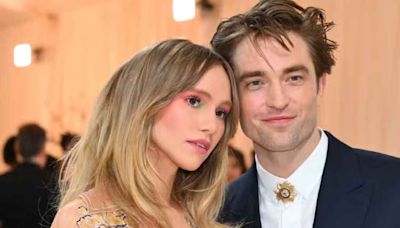 ¡Ya nació! Suki Waterhouse y Robert Pattinson pasean con su primer bebé