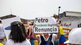 Cientos de miles protestaron en Colombia en la mayor manifestación contra Petro