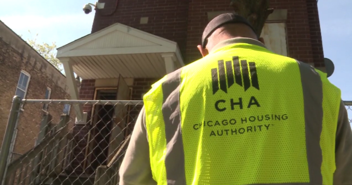Chicago Housing Authority turns to rehabbing longtime vacant properties for families